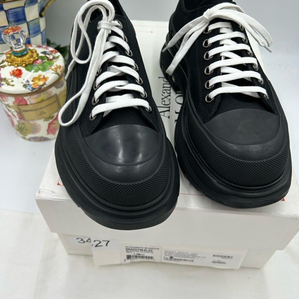 Man Alexander, McQueen tread slick low top sneakers size 43 made in Italy - Picture 4 of 7